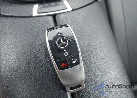 2021 Mercedes-Benz E 350 4Matic from USA, damaged, VIN W1KZF8EBXMA873680